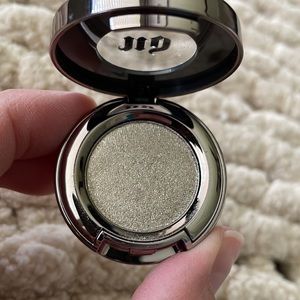 Urban Decay Maui Wowie Shadow